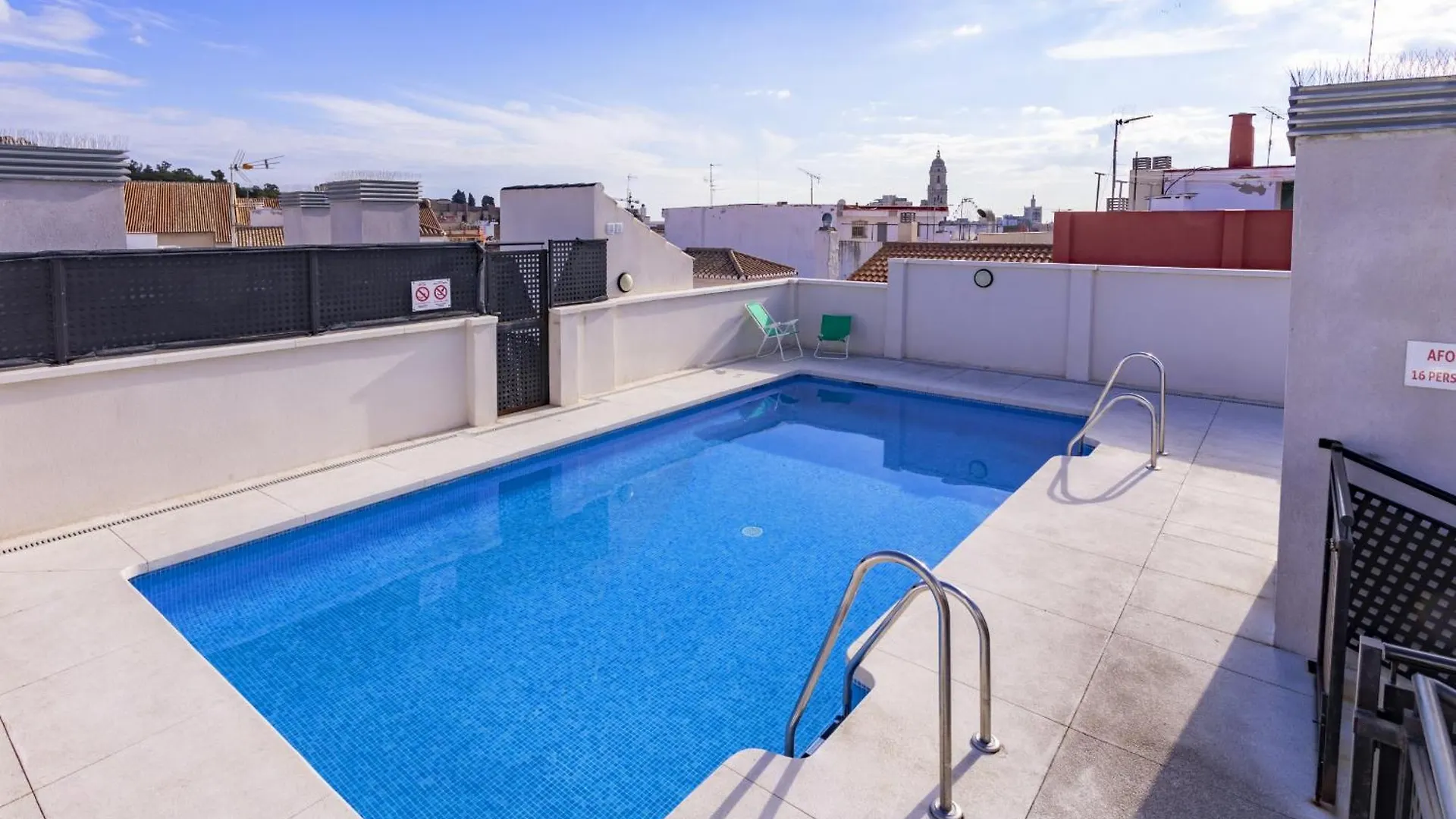 -Malagasunapts-City Centre Terrace Pool Parking 0*, Malaga Spain