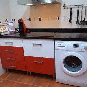 https://apartamento-plaza-alfonso-xii.1costadelsol.com